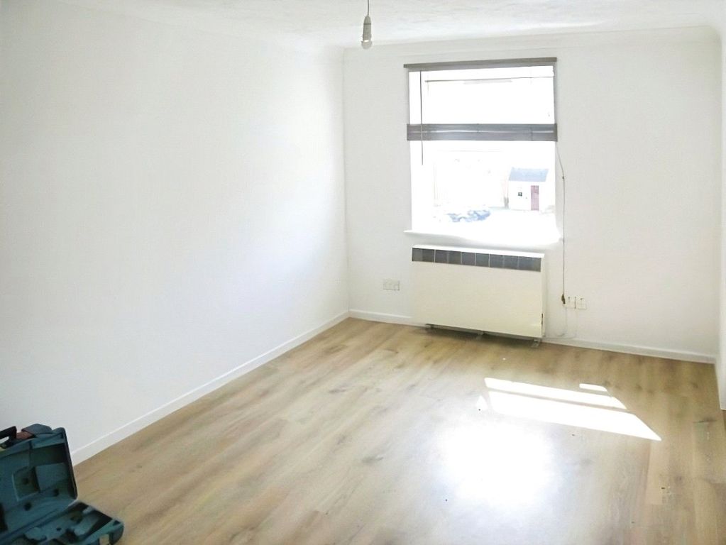 Property photo 3 of 5 Picture No. 05