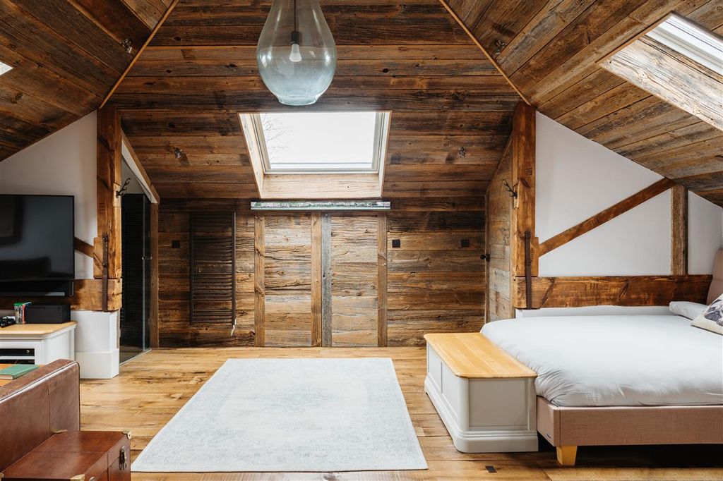 Additional image 10 of 5 bed detached house to rentSt Johns Hall, St Johns Place Canterbury, Canterbury CT1