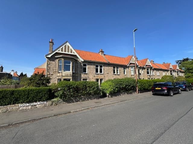 Property photo 2 of 34