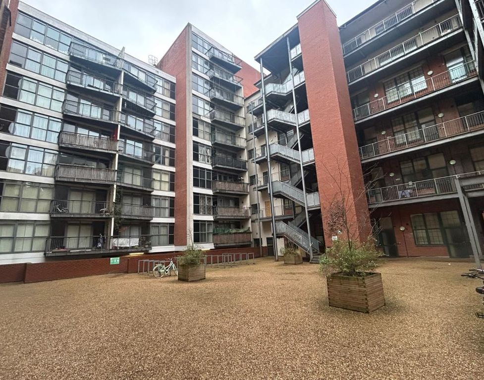 Property photo 2 of 5