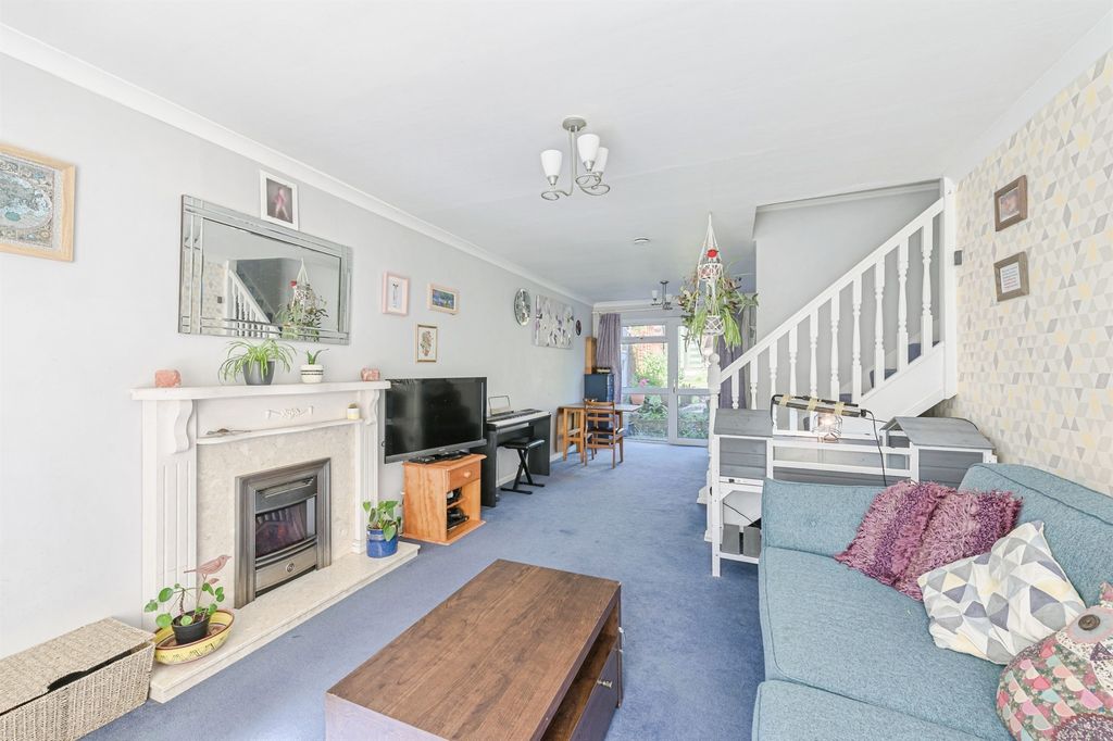 Property photo 2 of 19