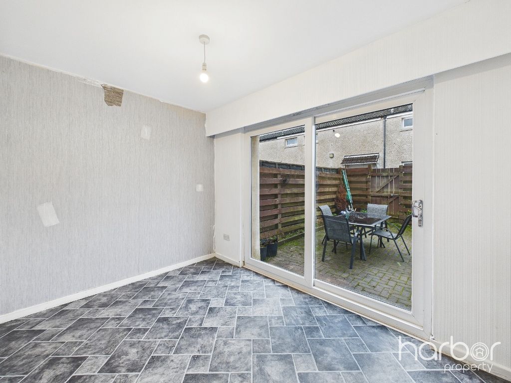 Property photo 2 of 15 4681104