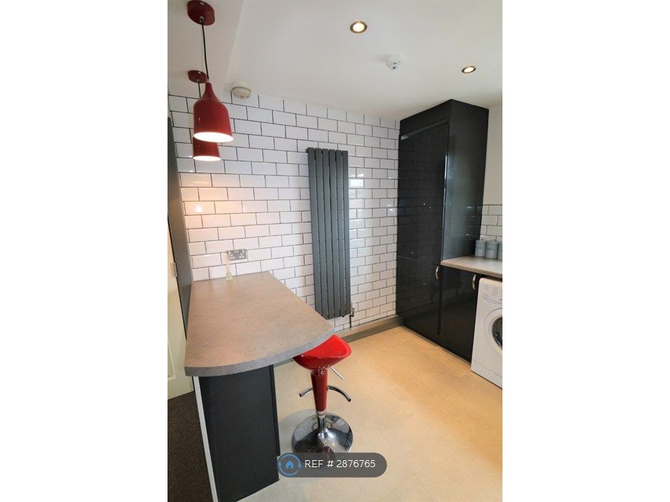 Property photo 3 of 10 Breakfast Bar