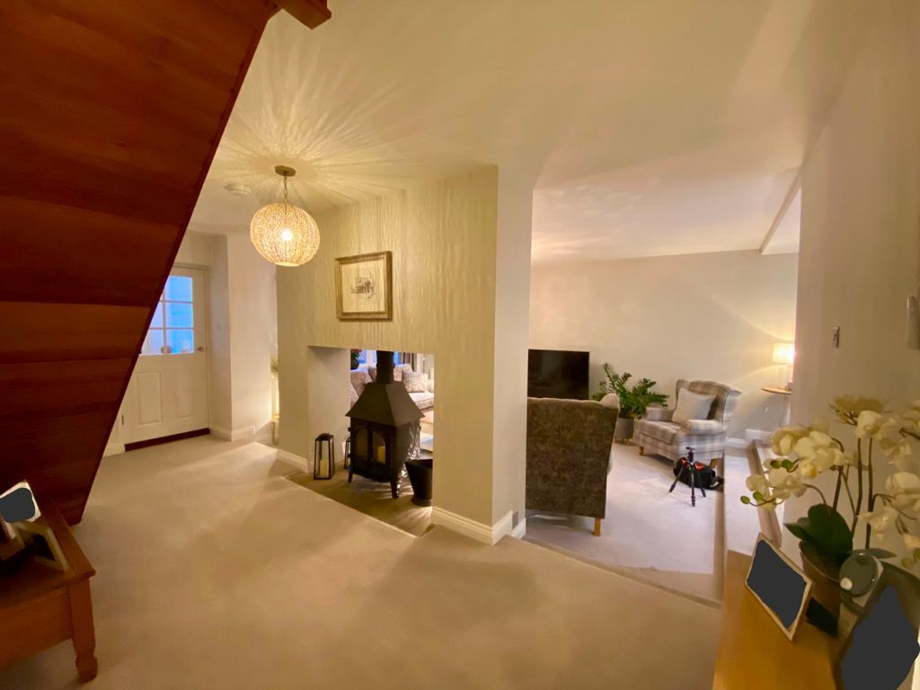 Property photo 3 of 26 Picture No. 23