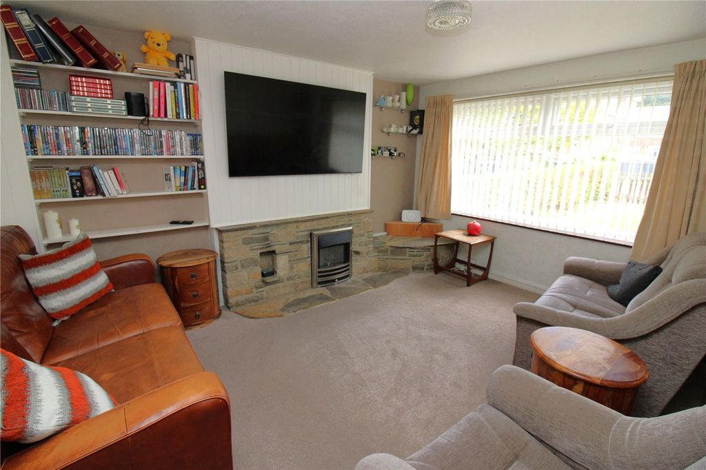 Property photo 2 of 14 Picture No. 10