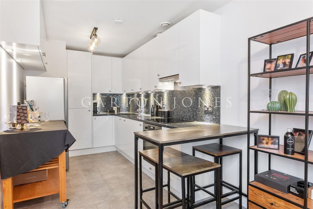 Property photo 2 of 13 Kitchen
