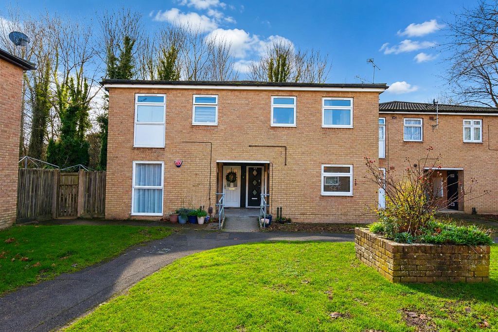 Property photo 1 of 11
