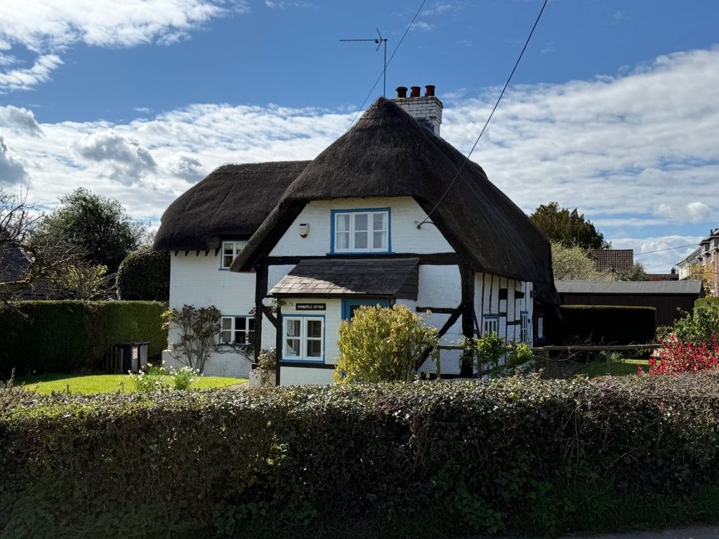 Property photo 2 of 30