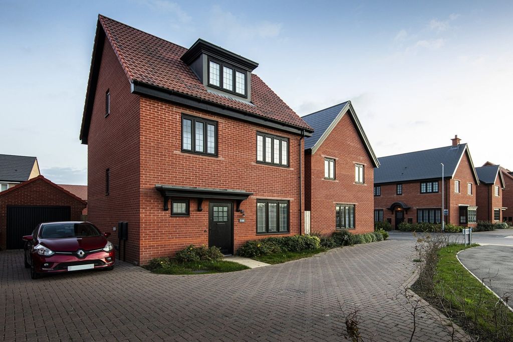 Property photo 1 of 13