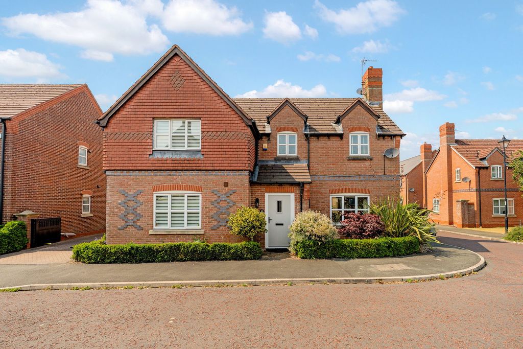 Property photo 2 of 66