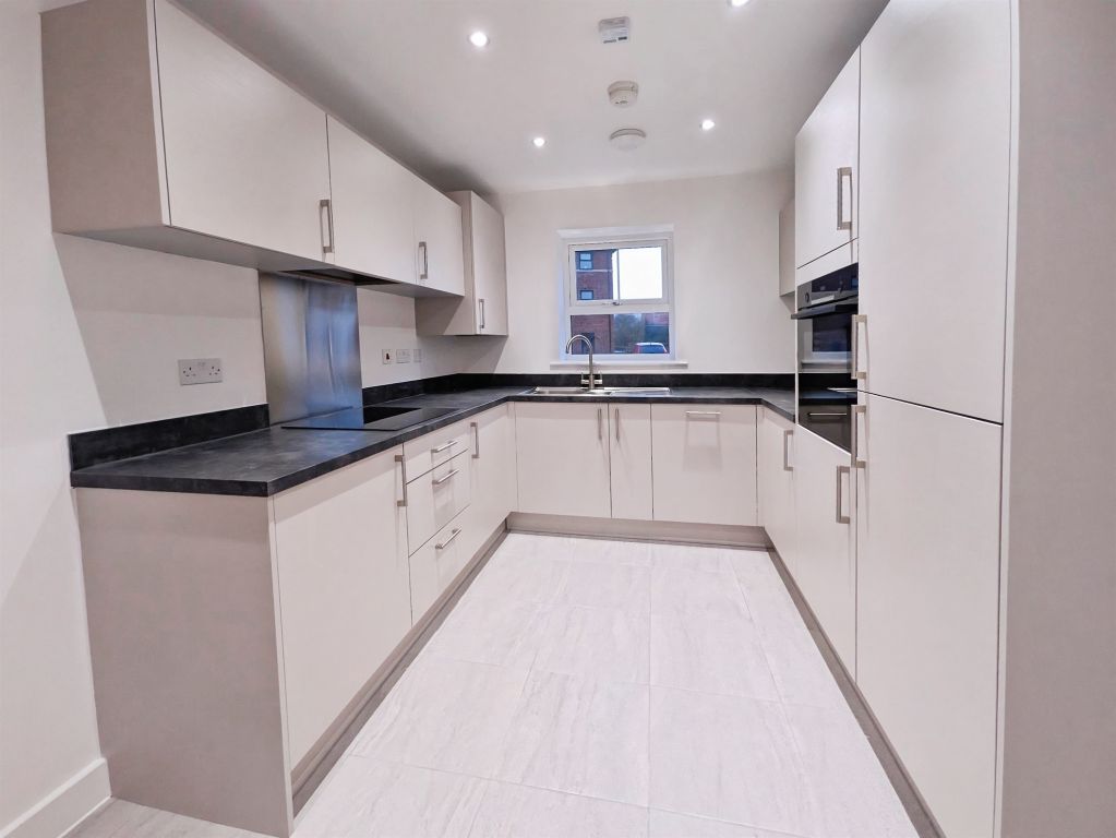 Property photo 2 of 13