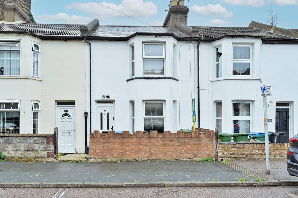Property photo 1 of 18