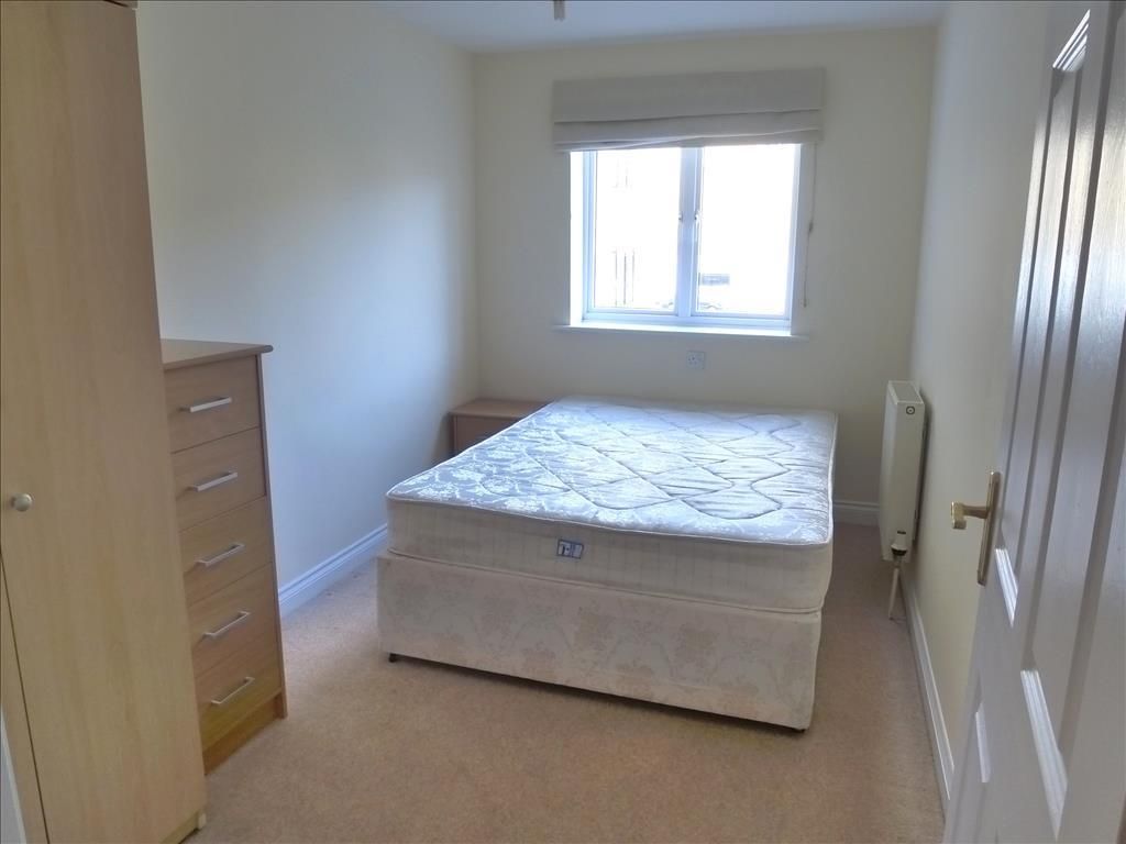 Property photo 3 of 6 Bedroom 1