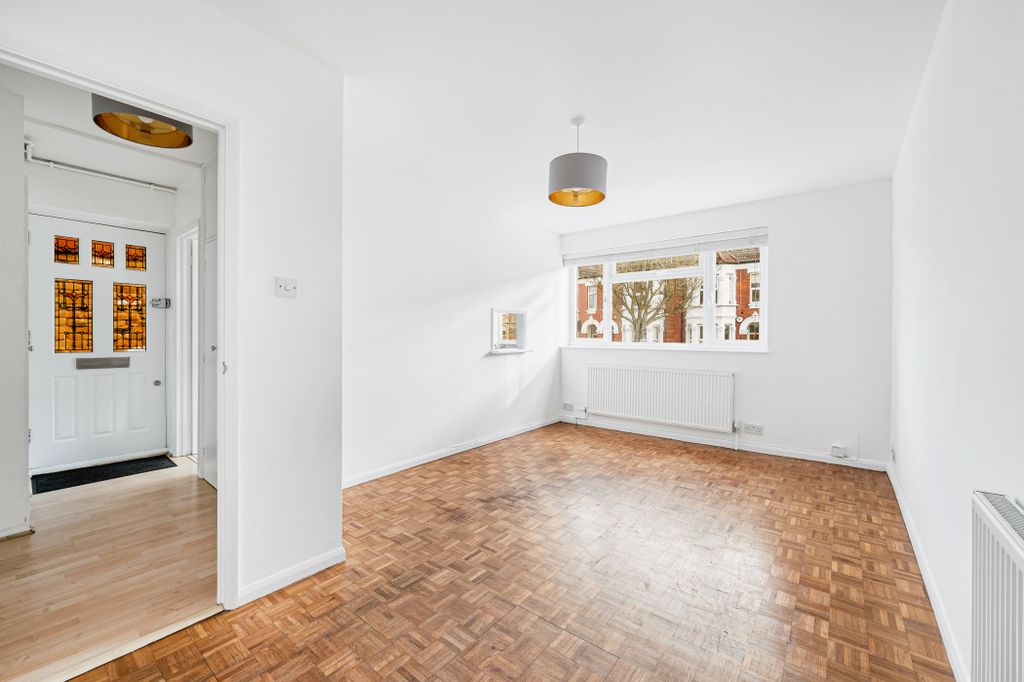 Property photo 1 of 12 Living Room