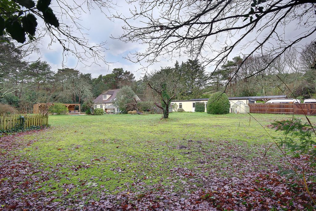 Property photo 3 of 53