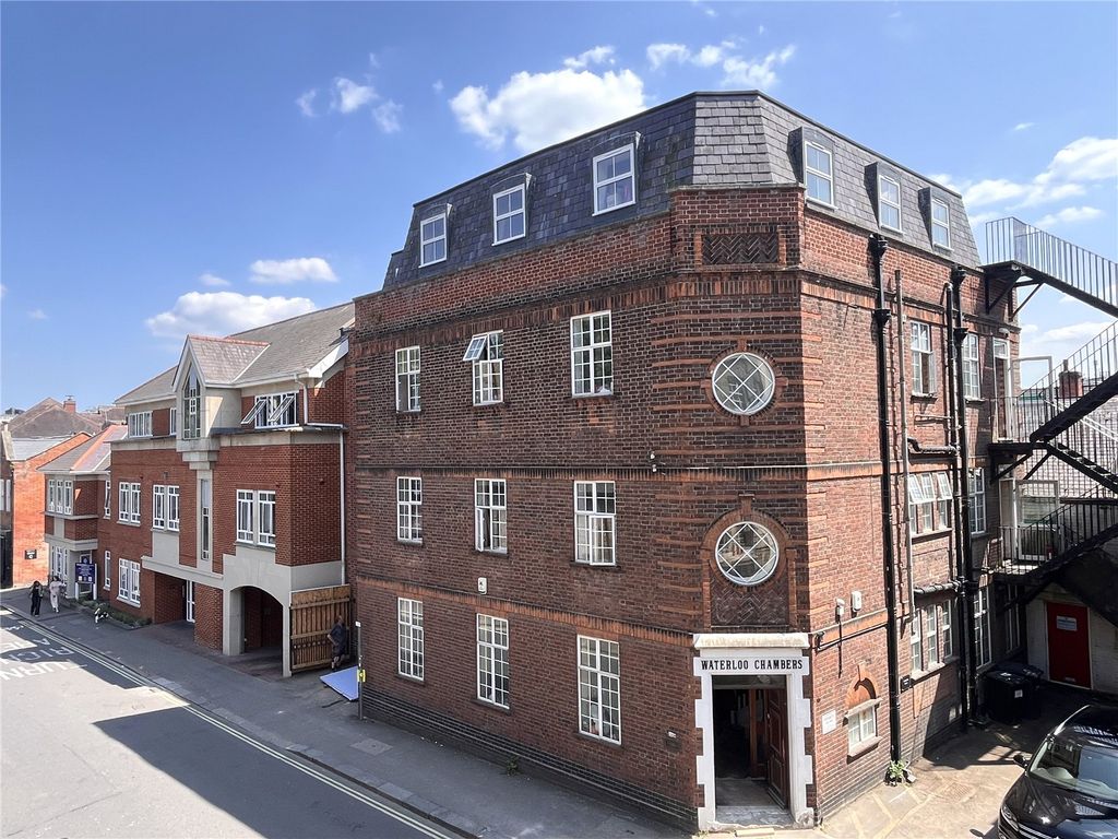Property photo 3 of 7 Waterloo Chambers