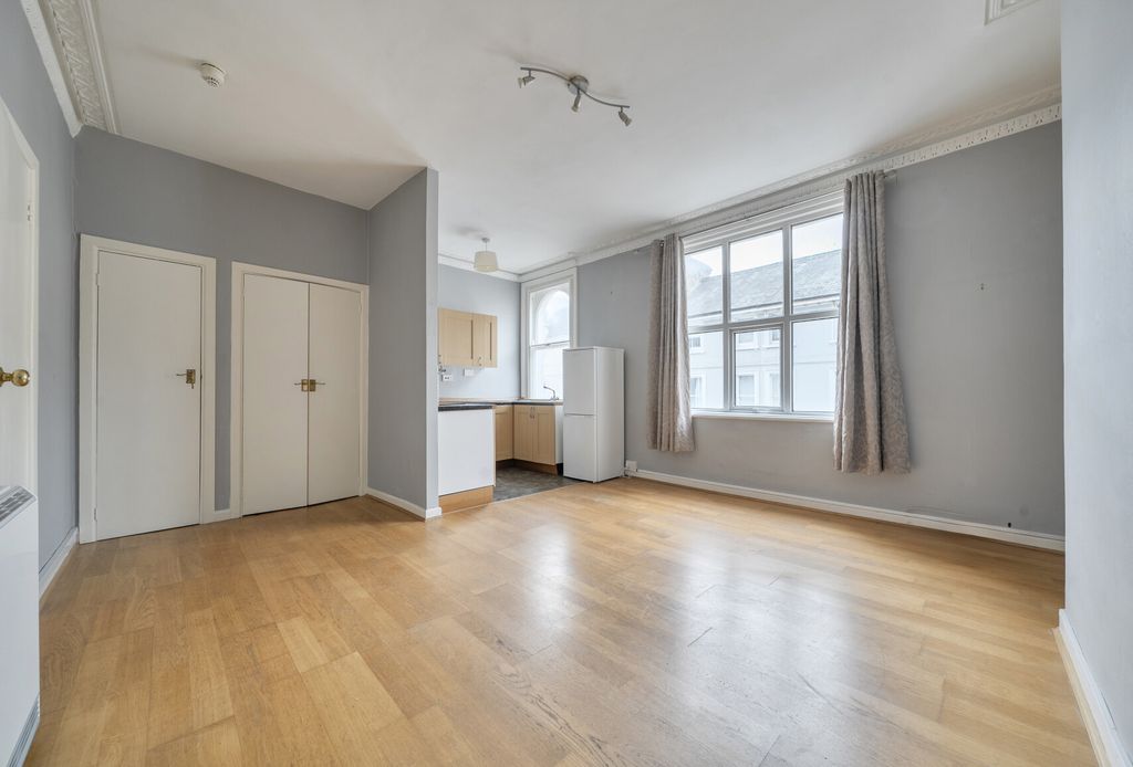 Property photo 2 of 9 1432678-10-69Bd26...