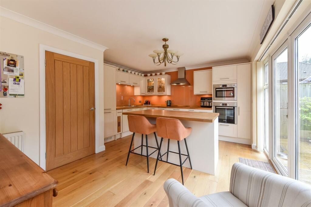 Property photo 2 of 3