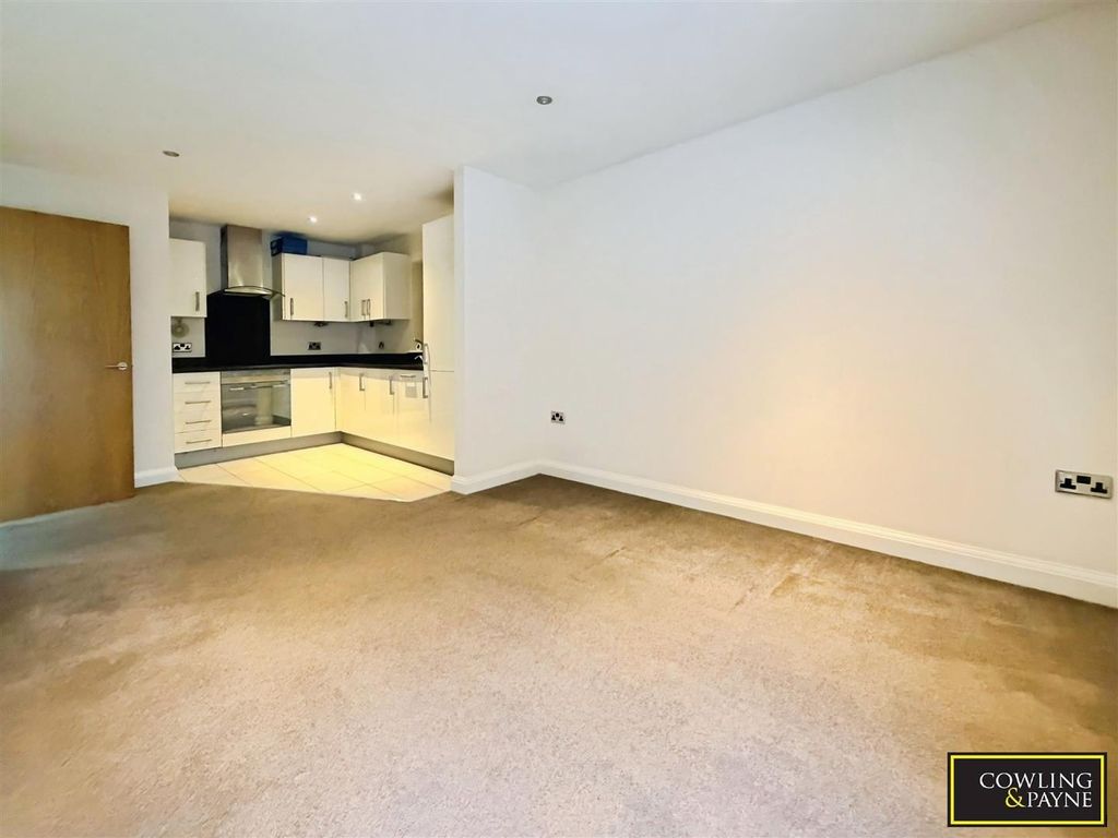 Property photo 3 of 9
