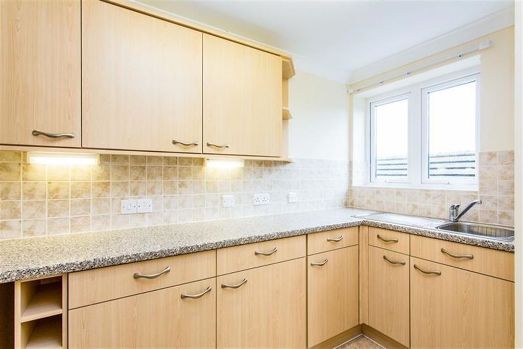 Property photo 1 of 11 (Main)