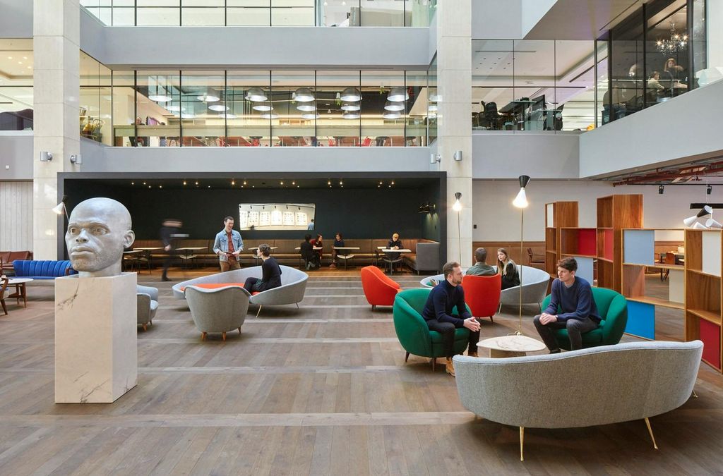 Property photo 3 of 16 Atrium