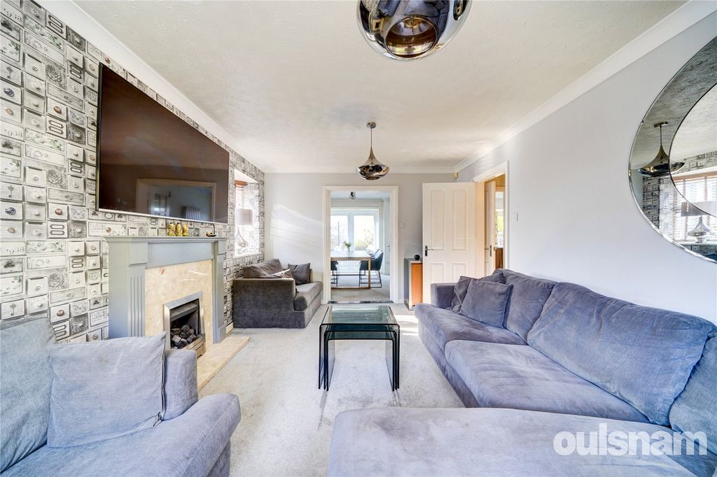 Property photo 2 of 21 Picture No. 14