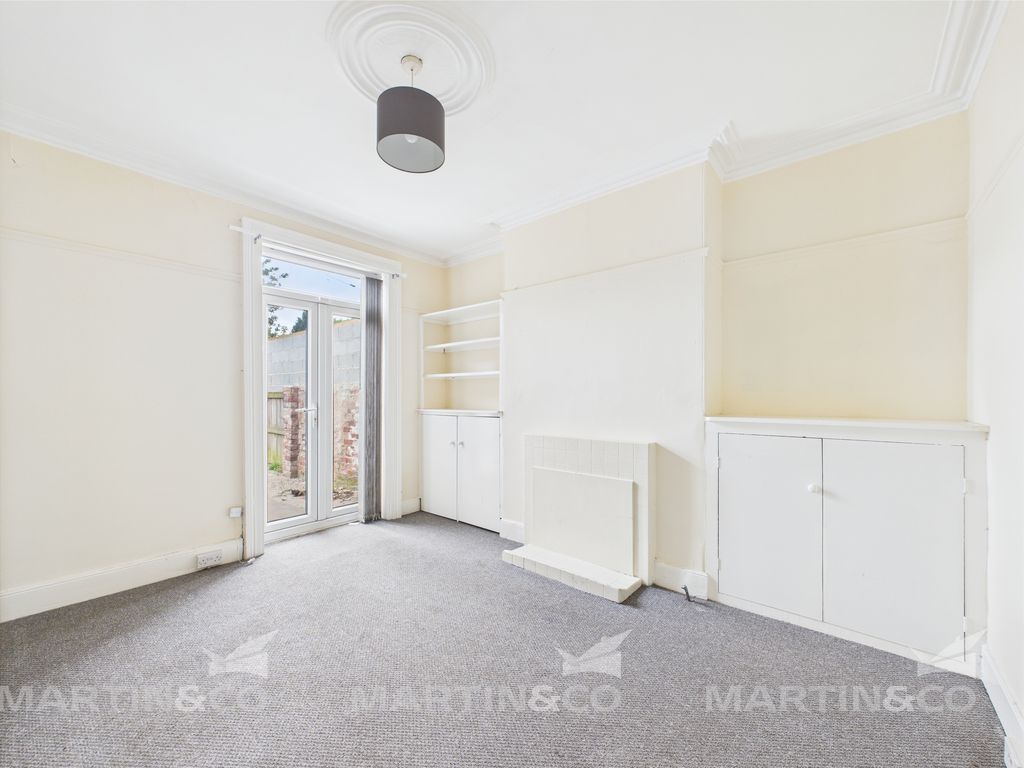 Property photo 3 of 12 Cam02406G0-Pr0458-Still003