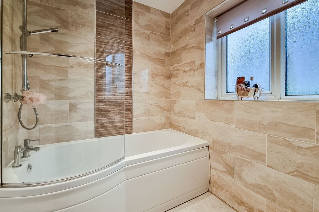Additional image 19 of 2 bed semi-detached bungalow for salePoplar Crescent, Harrogate HG1