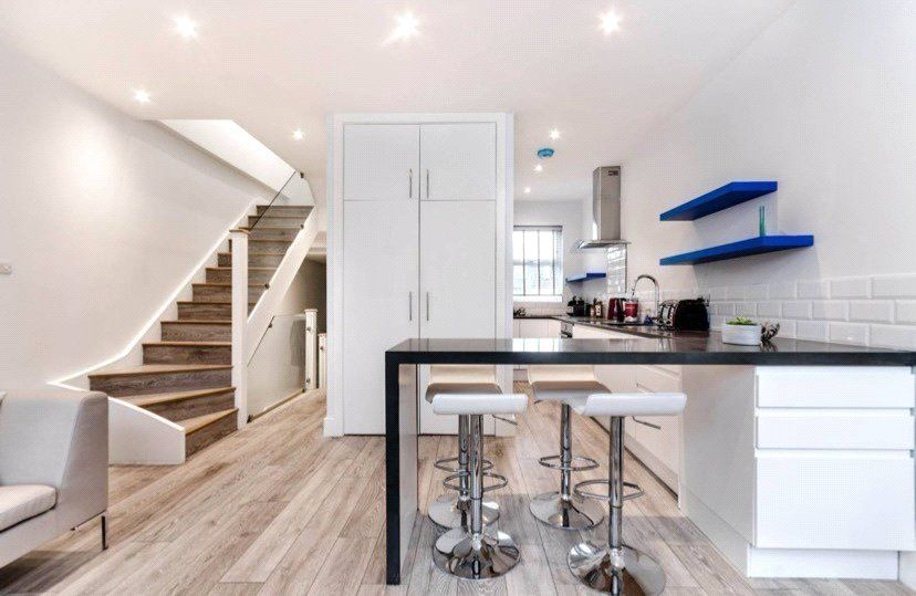 Property photo 2 of 9 Reception/ Kitchen