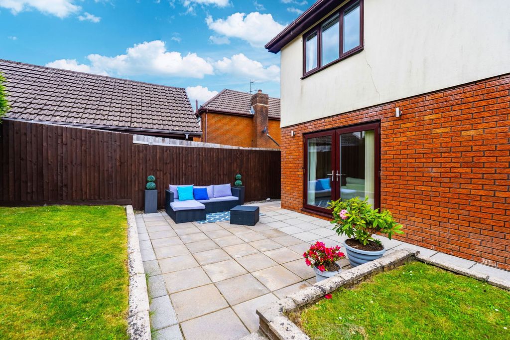 Property photo 3 of 56