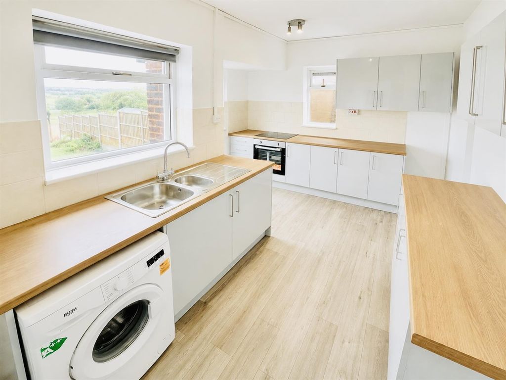 Property photo 2 of 15 7D4C60F7-36CE-40Ff-9595-DC2Bdae069B1.Jpg