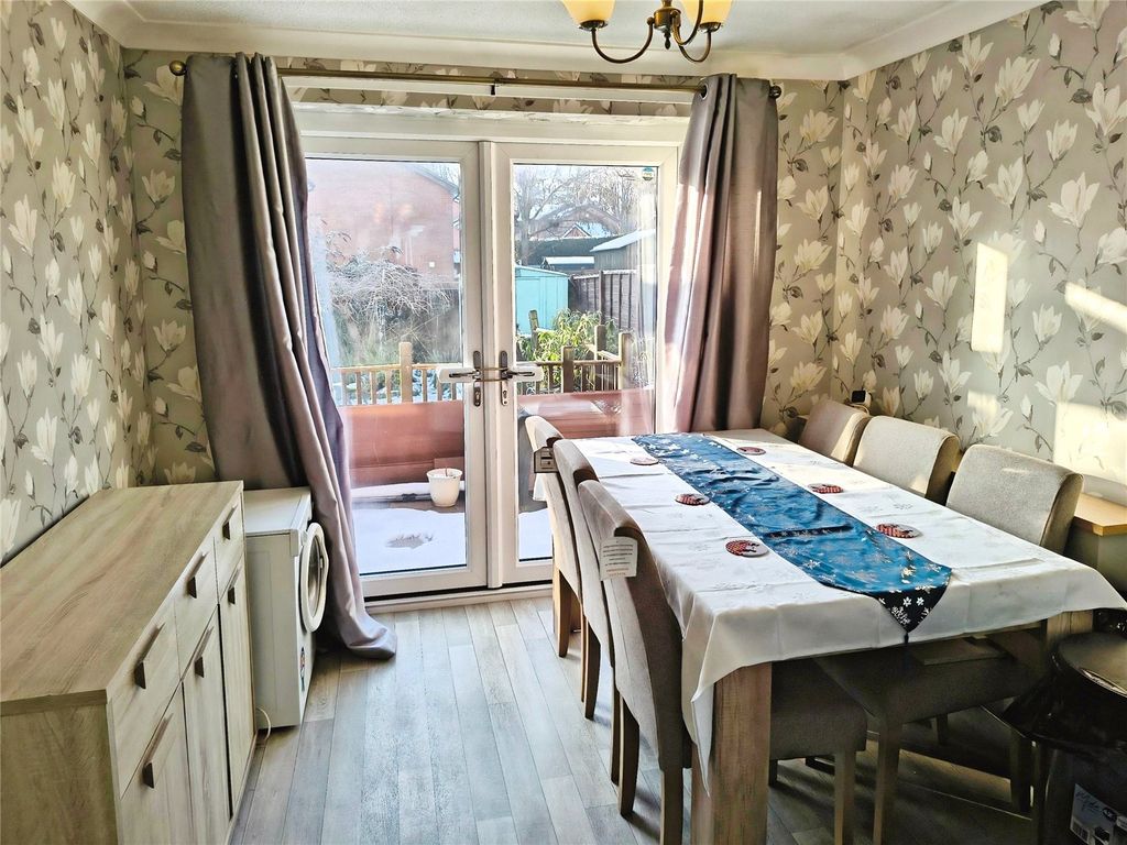 Property photo 3 of 13 Dining Room