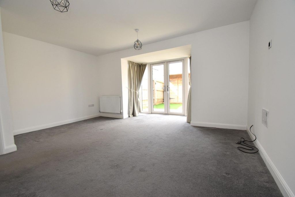Property photo 3 of 14 Tiverton Seddons