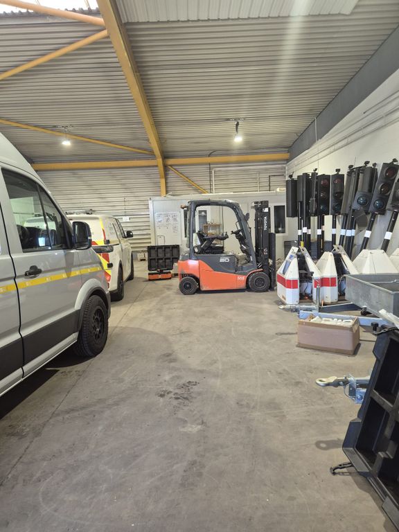 Property photo 2 of 2 Warehouse Area