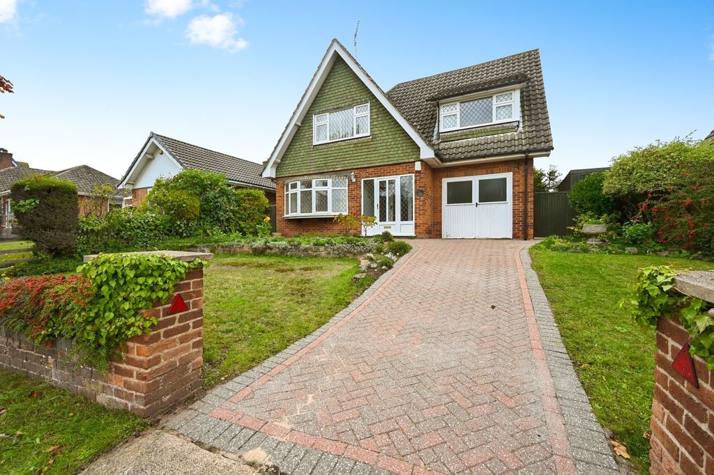 Property photo 1 of 17 Front