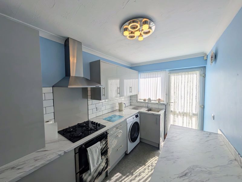 Property photo 3 of 11 Photo 11