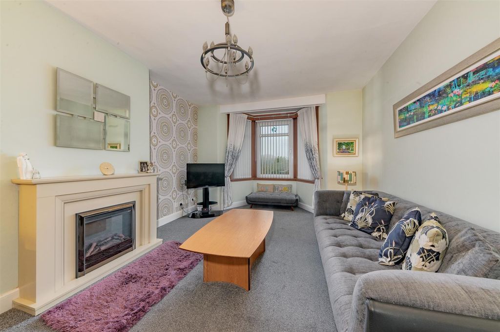 Property photo 3 of 14 57 Gardner Street Dundee-2.Jpg