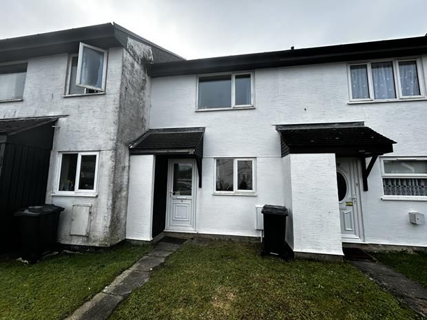 Property photo 1 of 8 Front