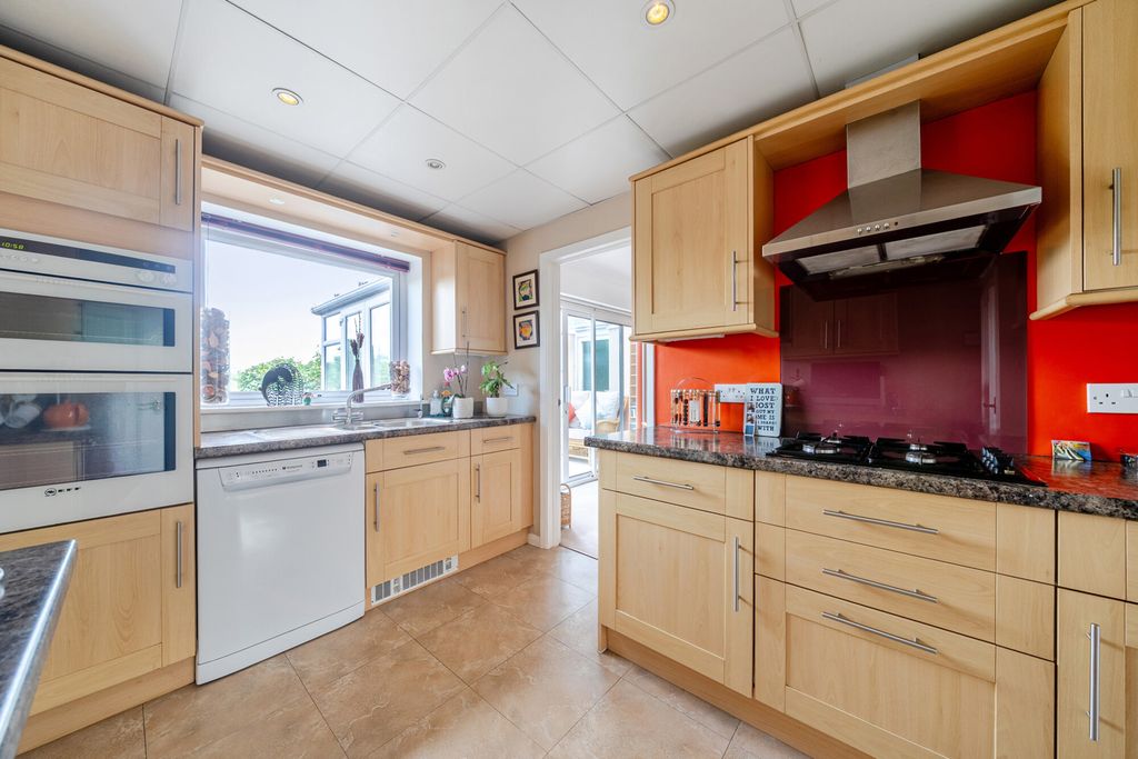 Property photo 3 of 20 1462982-14-6A22B8...