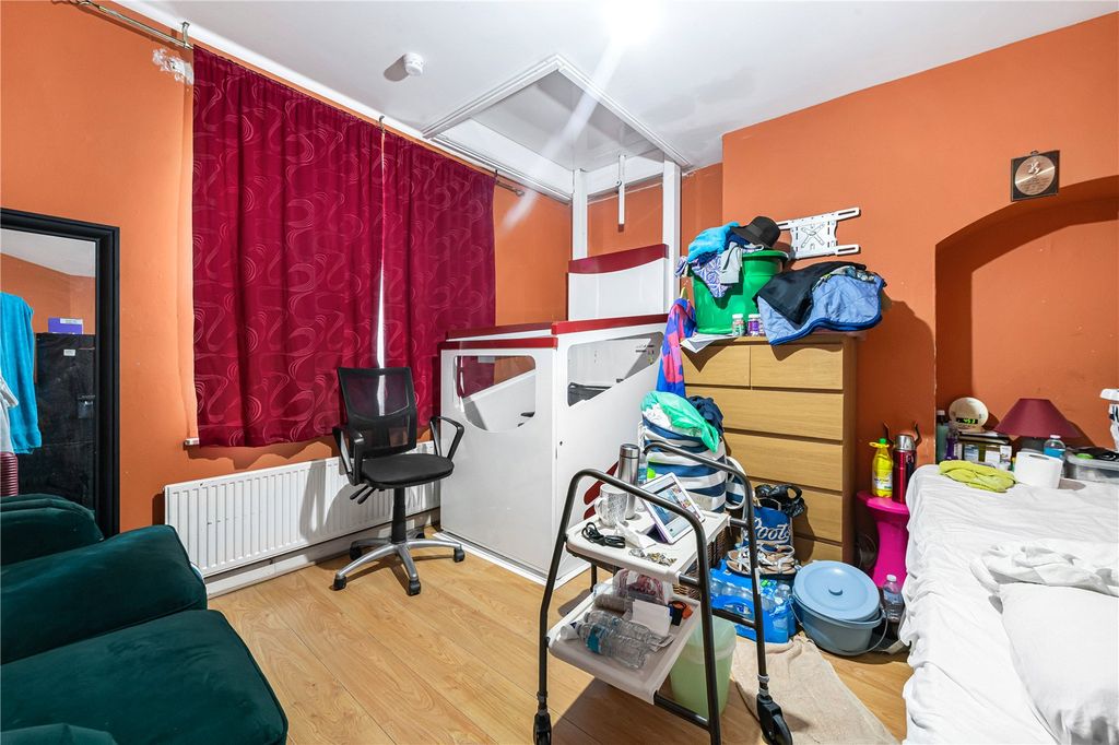 Property photo 2 of 11 Picture No. 03