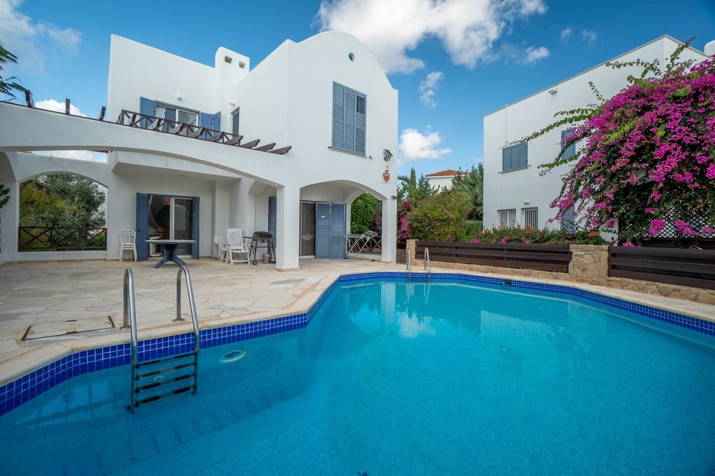 Property photo 1 of 39