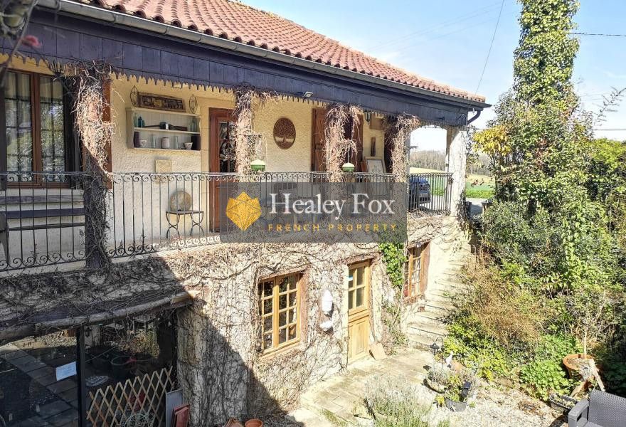 Property photo 2 of 16