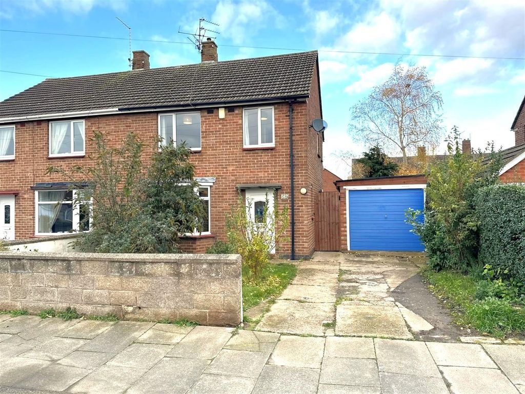 Property photo 1 of 18 Front Aspect