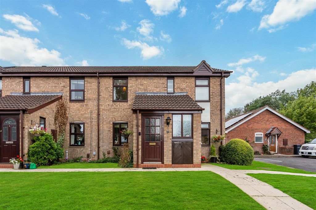 Property photo 1 of 13 75 Poplar Road_2.Jpg