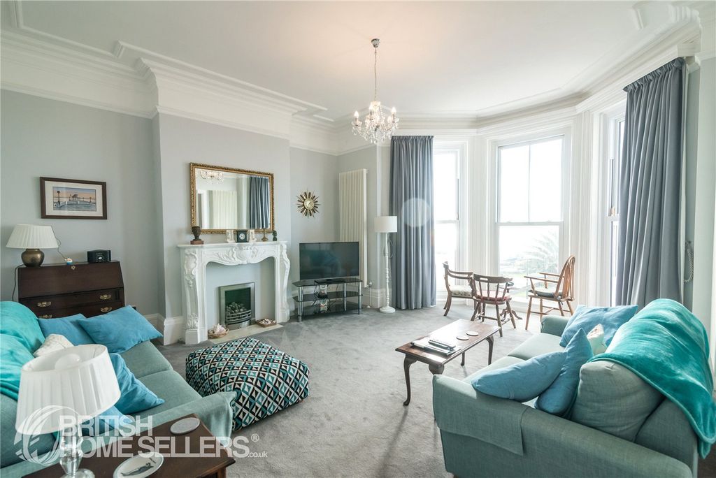 Property photo 3 of 13 Picture No. 12