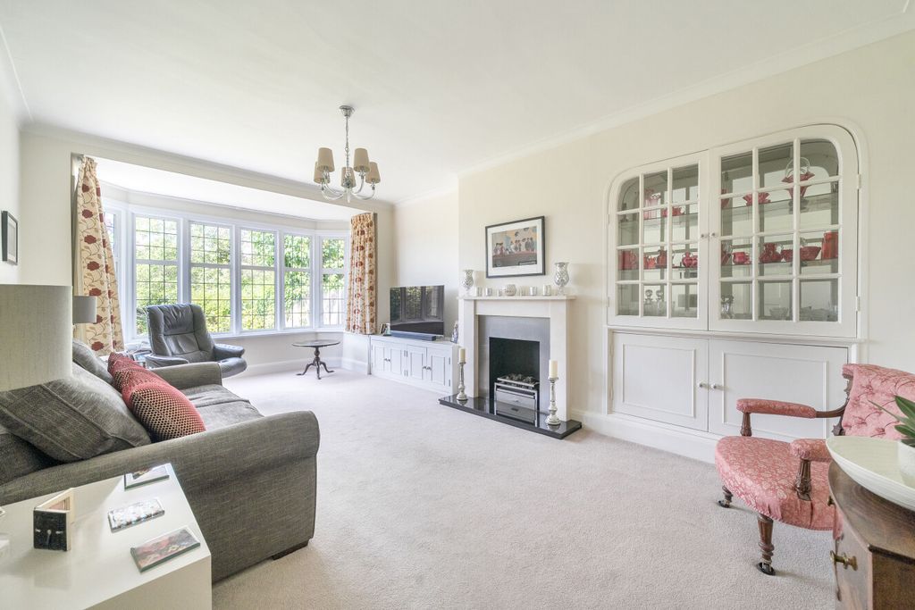 Property photo 3 of 13 1476874-15-6A3169...