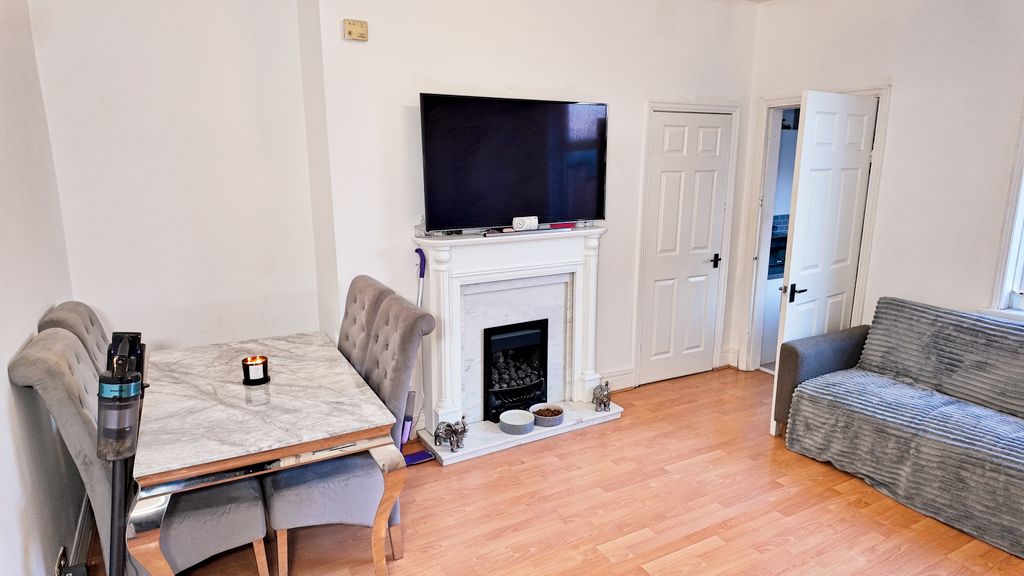 Property photo 3 of 26