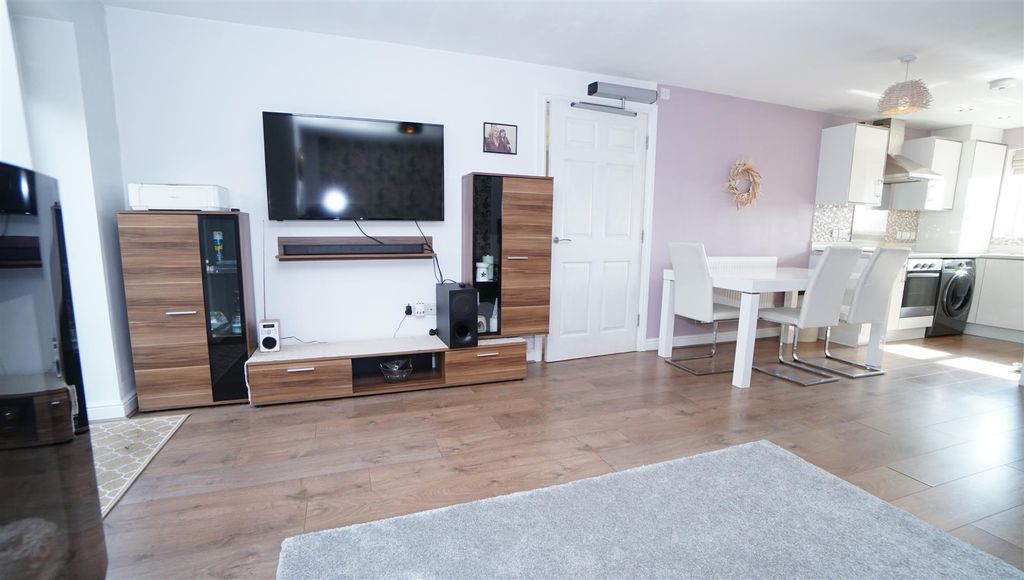 Property photo 3 of 22 Dsc00943.Jpg