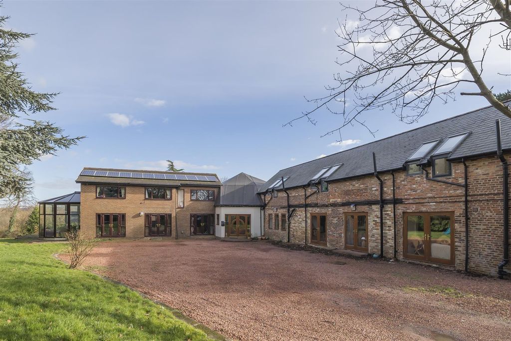 Property photo 3 of 31 Image00017.Jpg