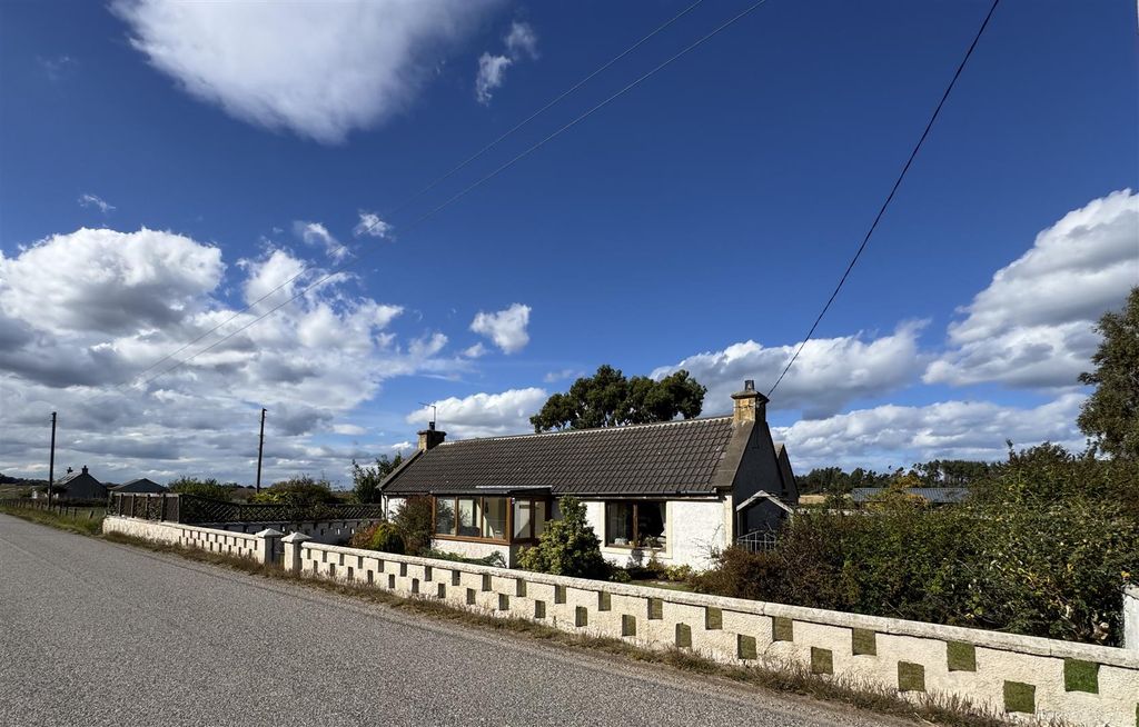 Property photo 1 of 30 Extended Croft